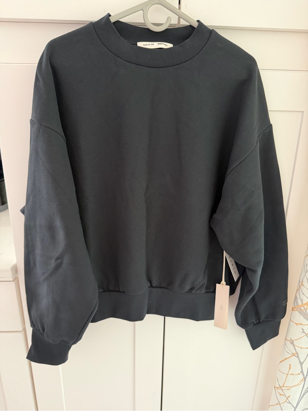 Essentials Fear of God Black Crewneck Sweatshirt